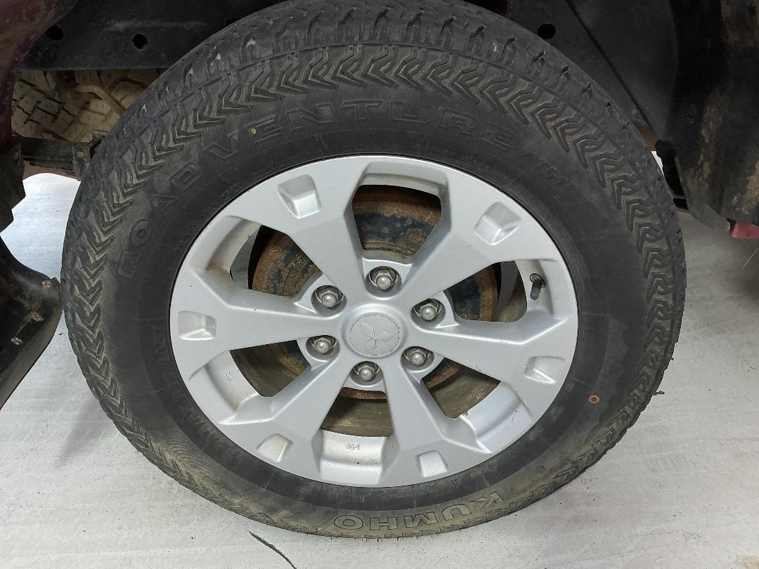 Photo '8' of Mitsubishi Triton D/CAB GLS