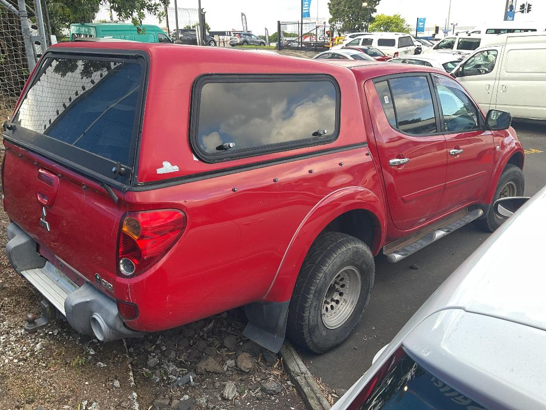 Photo '20' of Mitsubishi Triton D/CAB GLS Photo '20' of Mitsubishi Triton D/CAB GLS