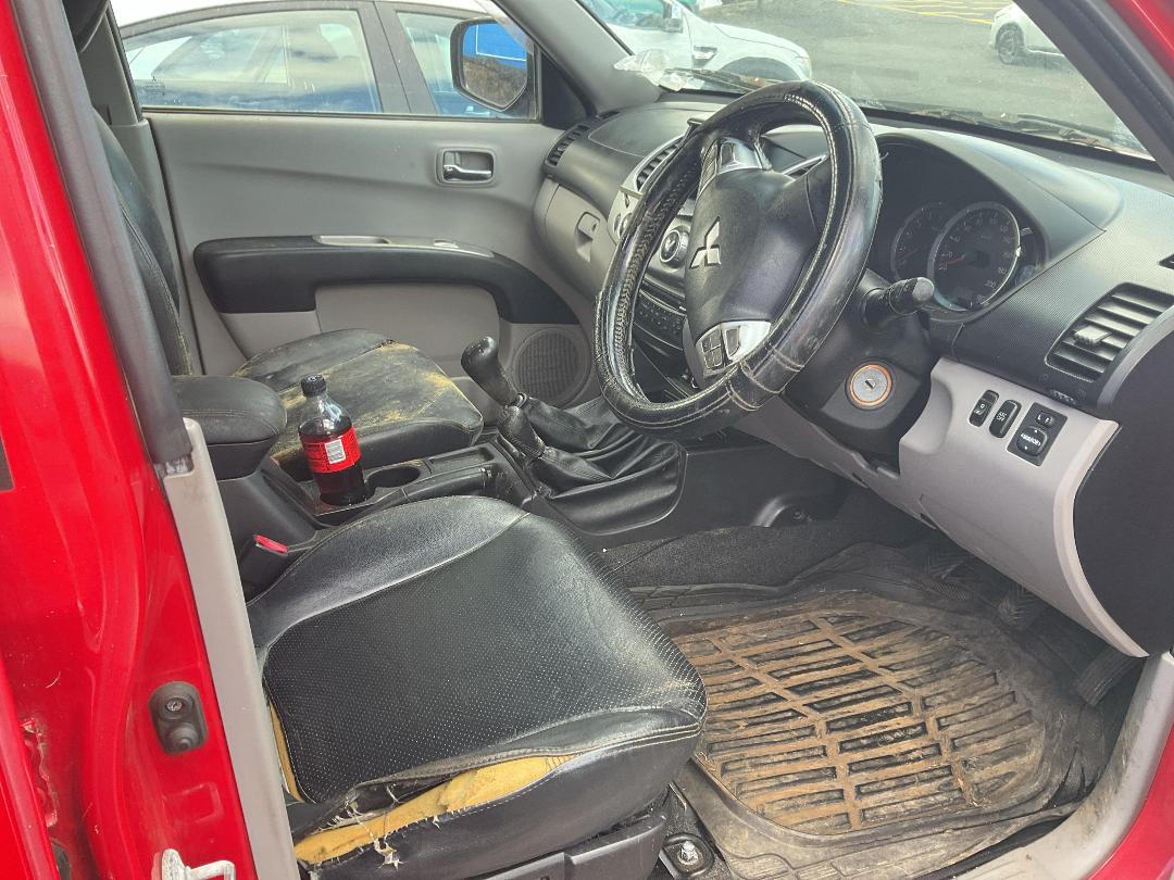 Photo '23' of Mitsubishi Triton D/CAB GLS Photo '23' of Mitsubishi Triton D/CAB GLS