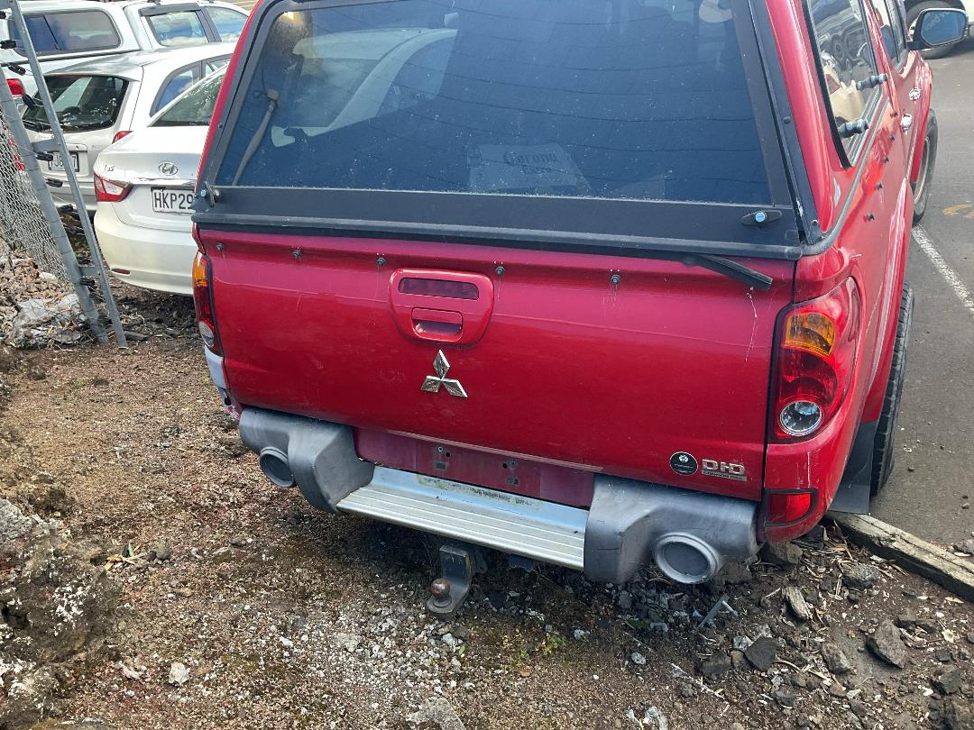 Photo '21' of Mitsubishi Triton D/CAB GLS Photo '21' of Mitsubishi Triton D/CAB GLS