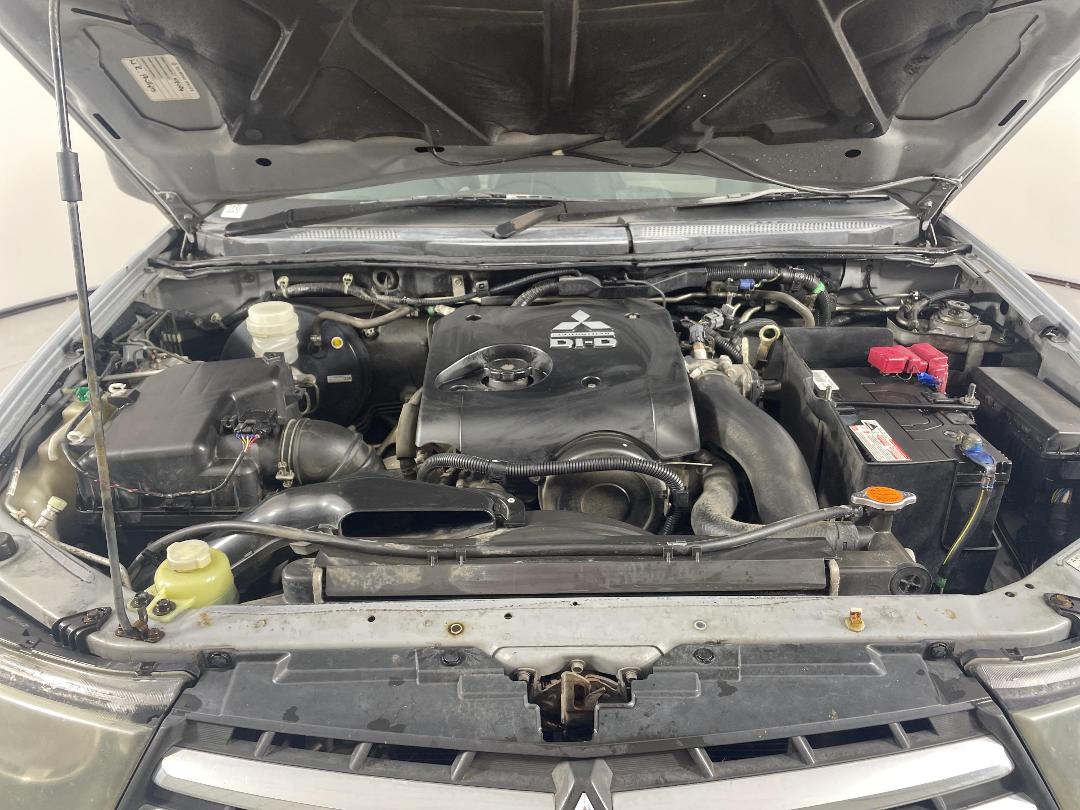 Photo '13' of Mitsubishi Triton Photo '13' of Mitsubishi Triton