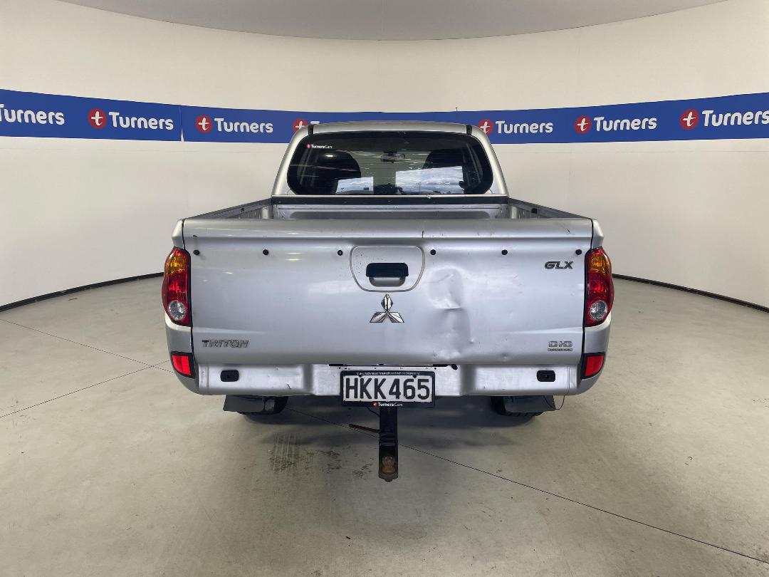 Photo '6' of Mitsubishi Triton Photo '6' of Mitsubishi Triton