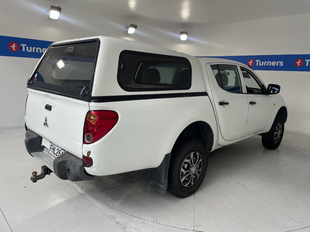 Photo '7' of Mitsubishi Triton D/CAB GL Photo '7' of Mitsubishi Triton D/CAB GL