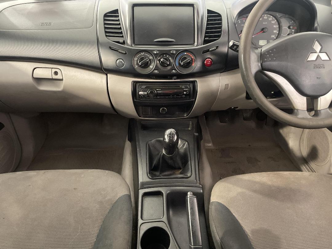 Photo '20' of Mitsubishi Triton D/CAB GL Photo '20' of Mitsubishi Triton D/CAB GL