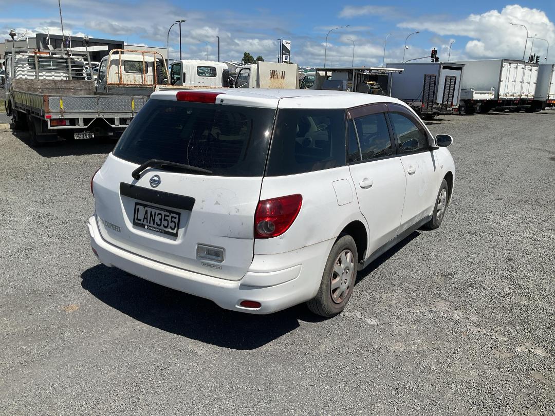 Photo '6' of Nissan AD