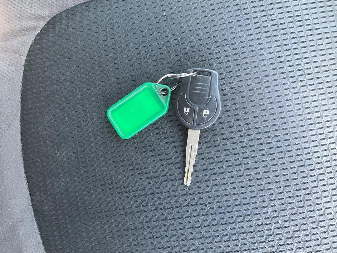 Photo '20' of Nissan AD