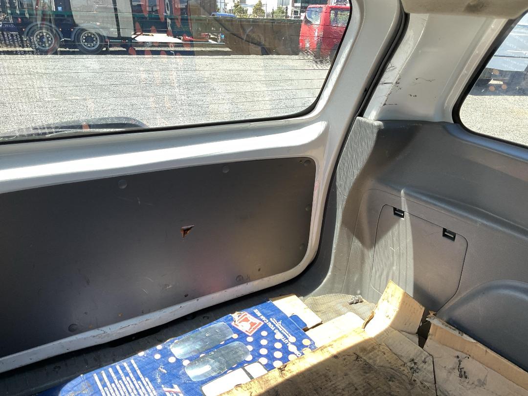 Photo '23' of Nissan AD