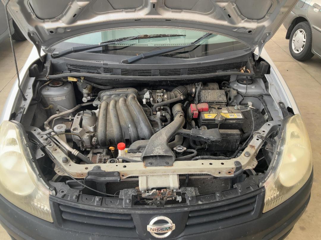 Photo '14' of Nissan AD Expert