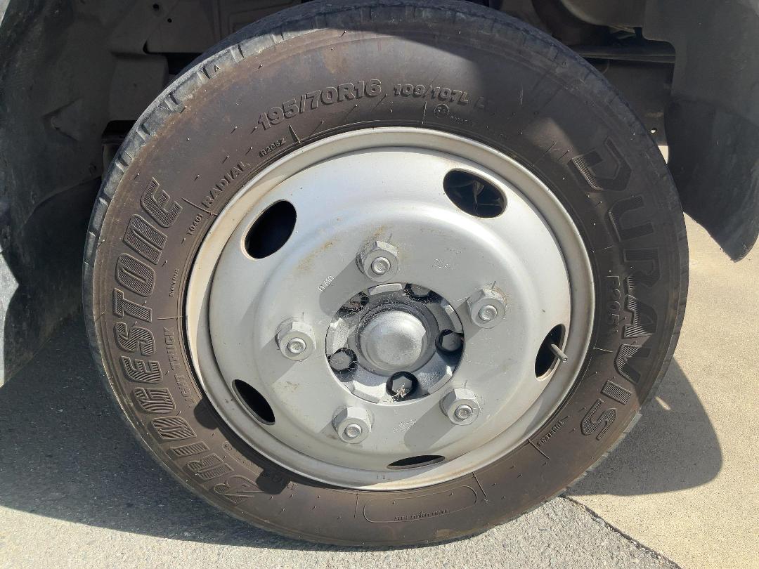 Photo '33' of Nissan Atlas 2 AXLE REFRIGERATED Chiller