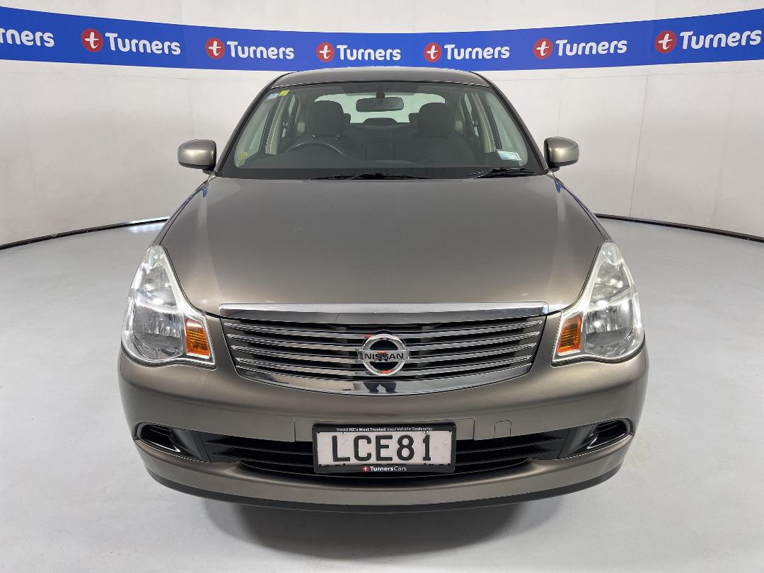 Photo '2' of Nissan Bluebird