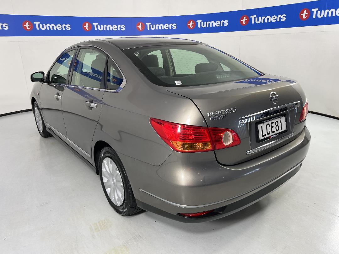 Photo '5' of Nissan Bluebird