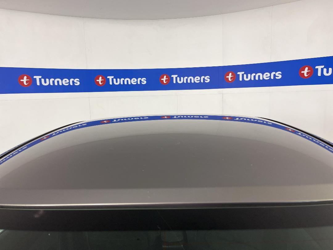 Photo '24' of Nissan Bluebird