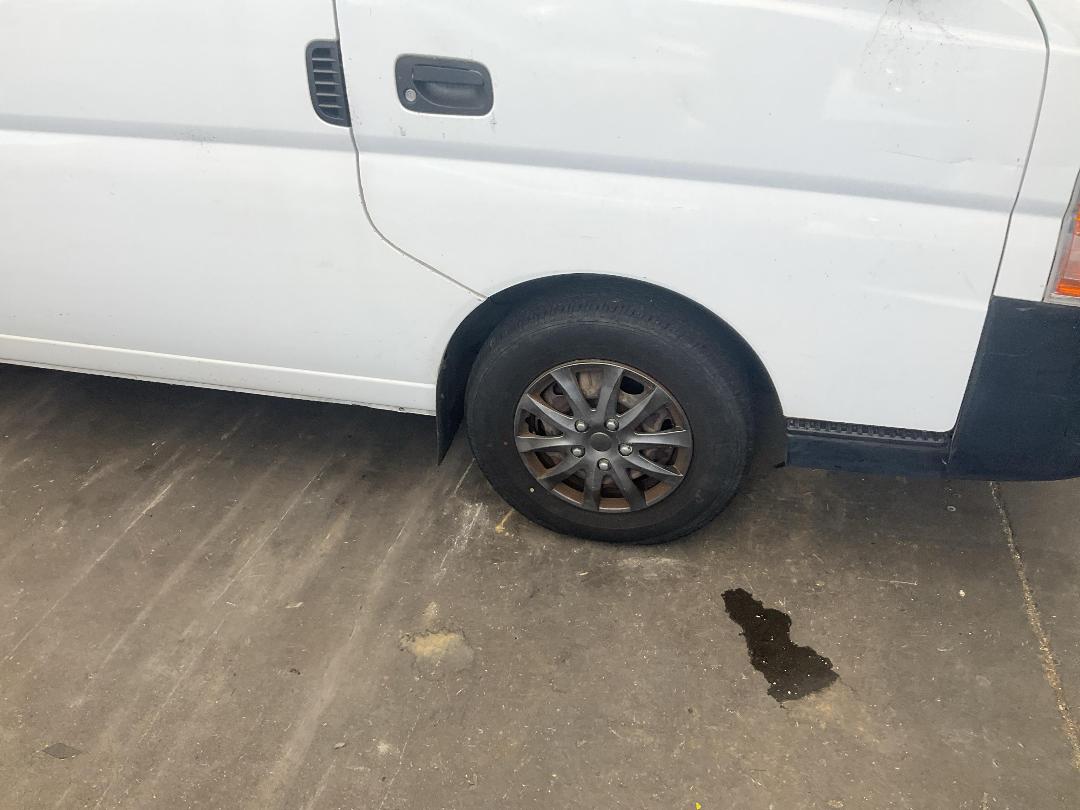 Photo '2' of Nissan Caravan