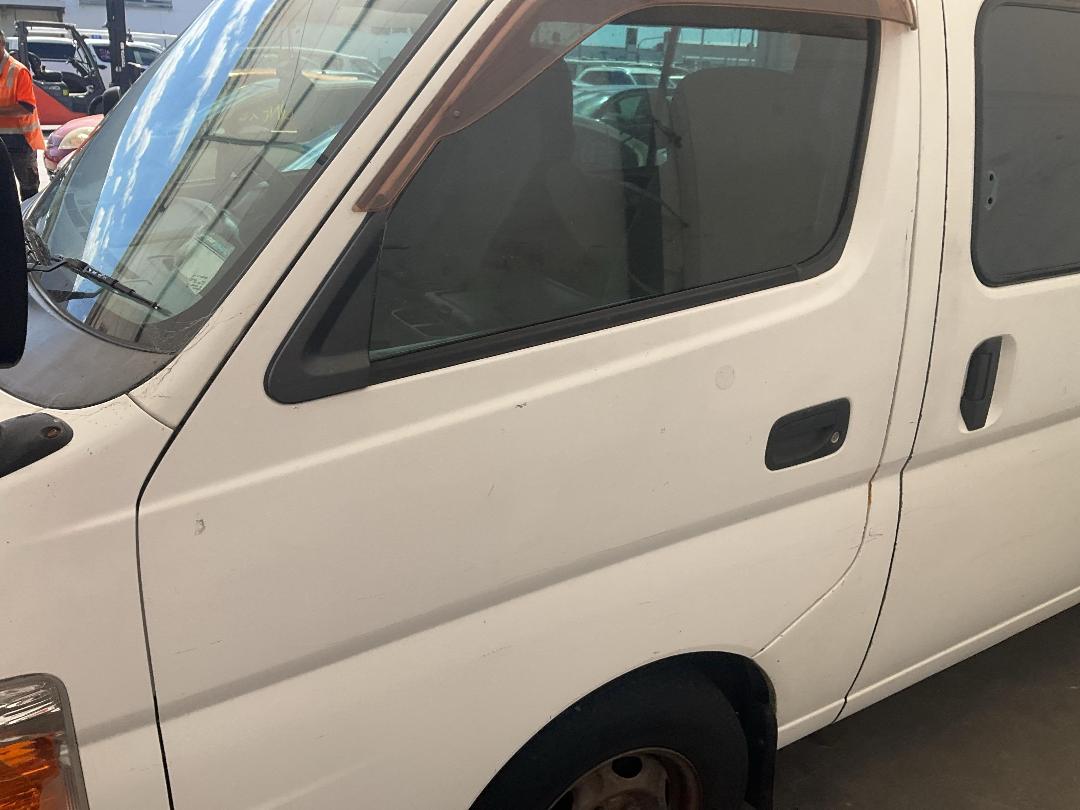 Photo '7' of Nissan Caravan