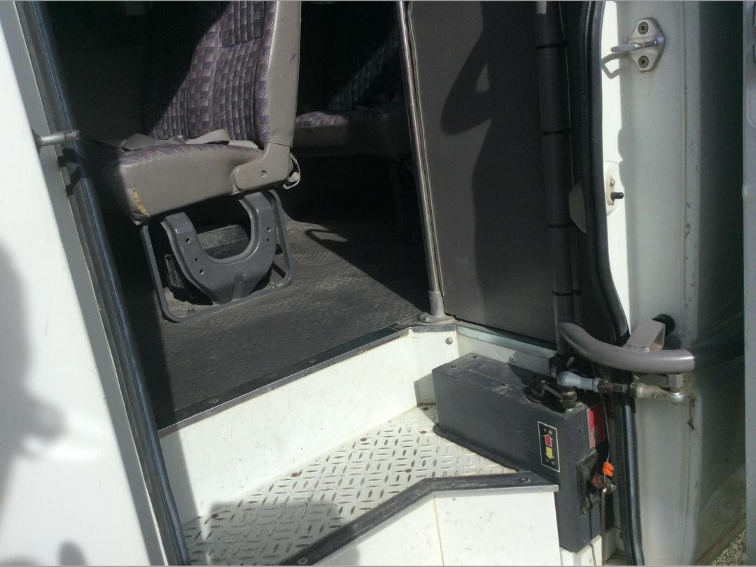 Photo '18' of Nissan Civilian Minibus Photo '18' of Nissan Civilian Minibus