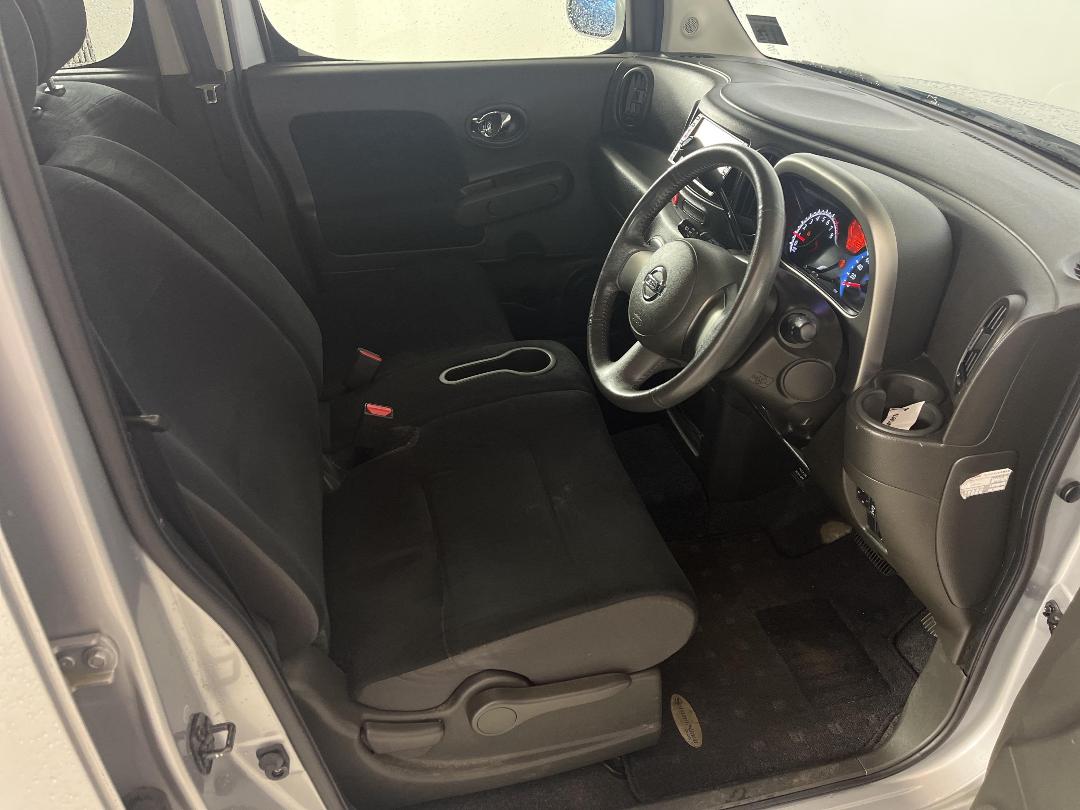 Photo '16' of Nissan Cube Photo '16' of Nissan Cube