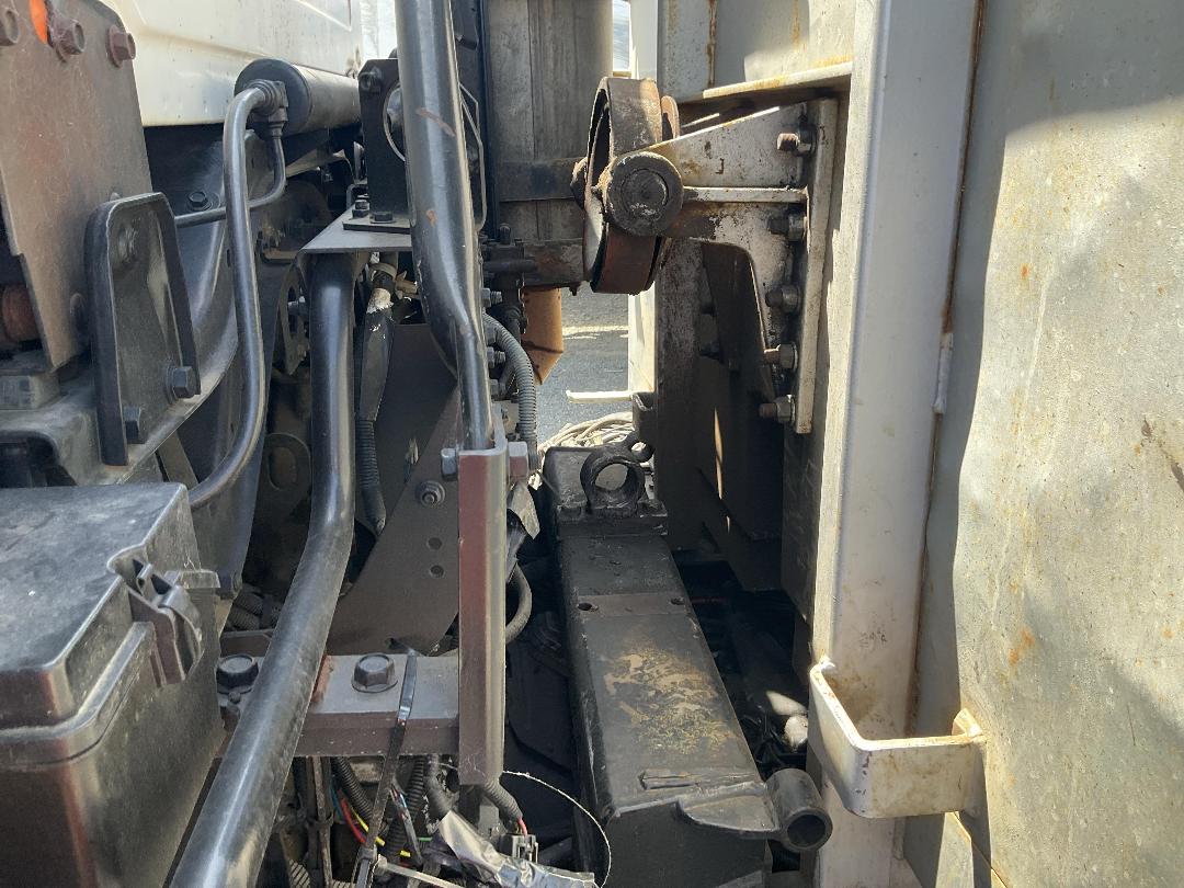 Photo '22' of Nissan Diesel CW450 6X4 Tipper