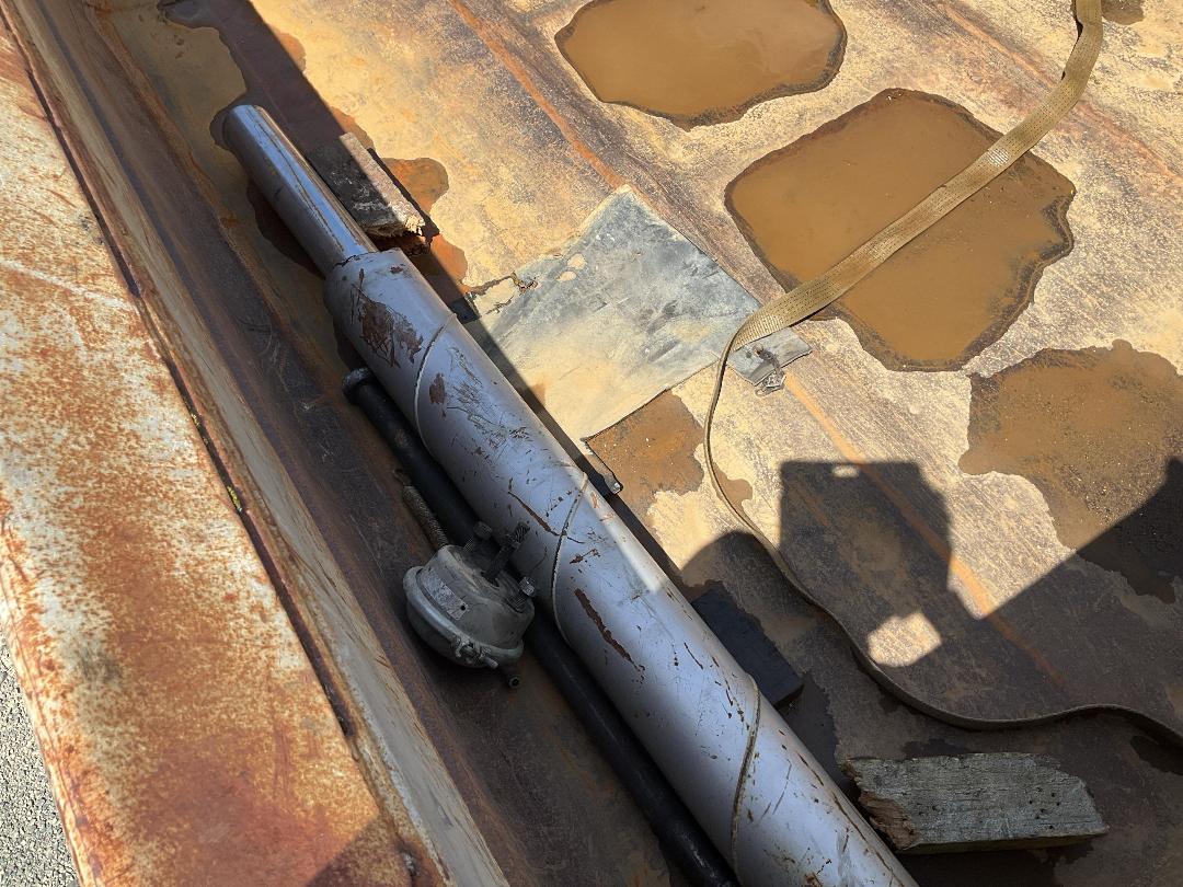 Photo '24' of Nissan Diesel CW450 6X4 Tipper