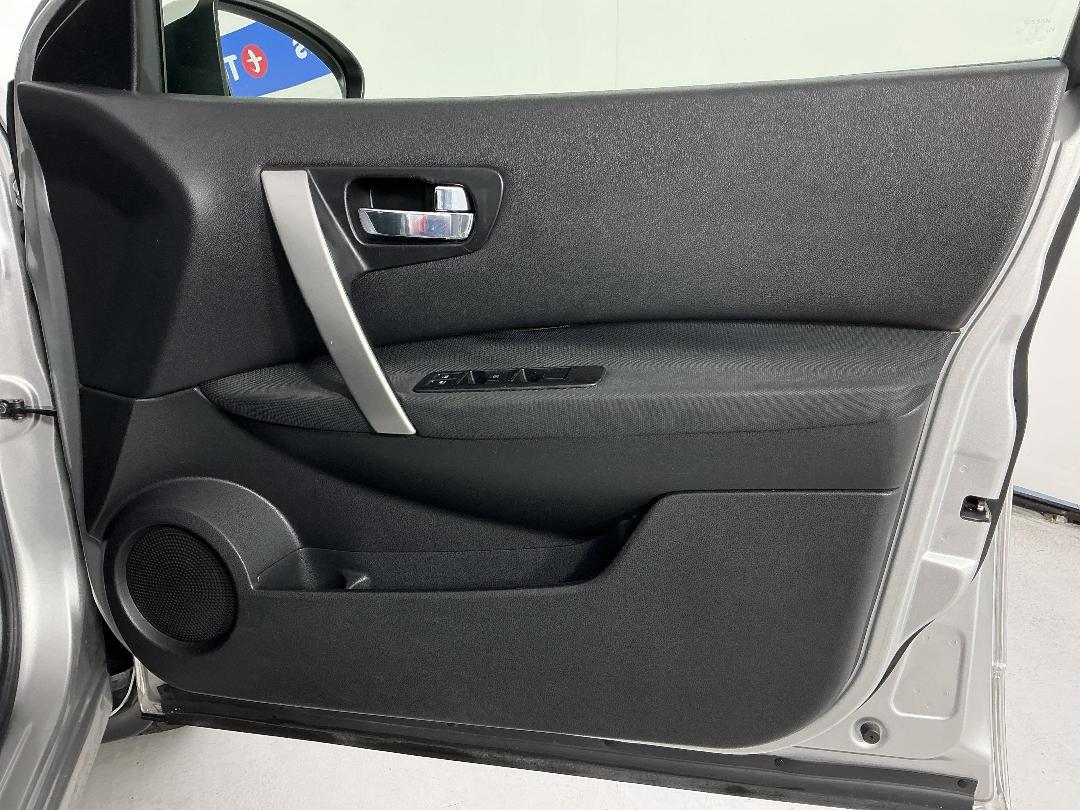 Photo '15' of Nissan Dualis