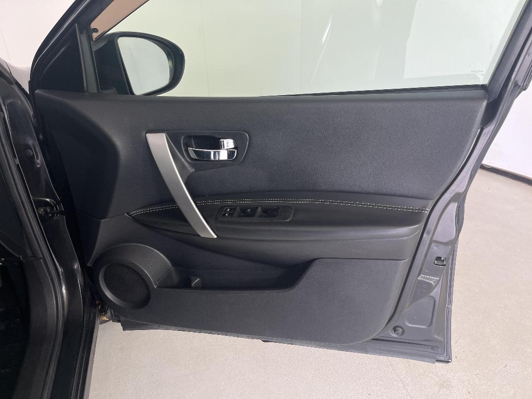 Photo '15' of Nissan Dualis