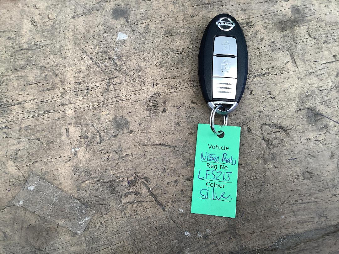 Photo '16' of Nissan Dualis