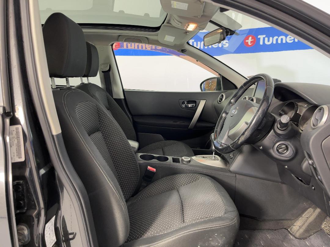 Photo '16' of Nissan Dualis