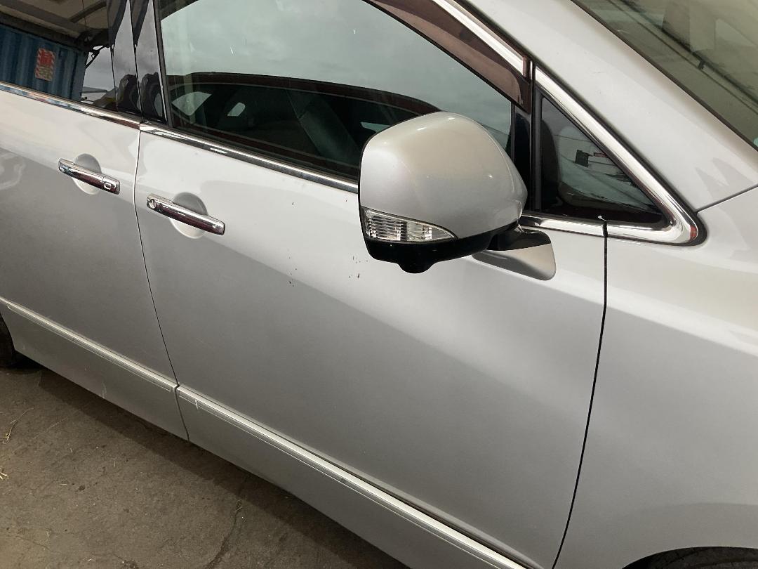 Photo '3' of Nissan Elgrand