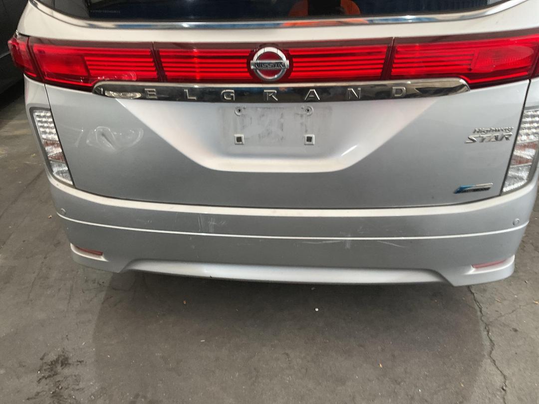 Photo '12' of Nissan Elgrand