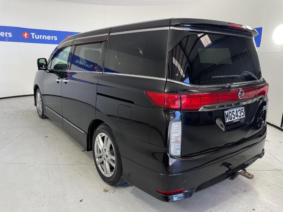 Photo '5' of Nissan Elgrand