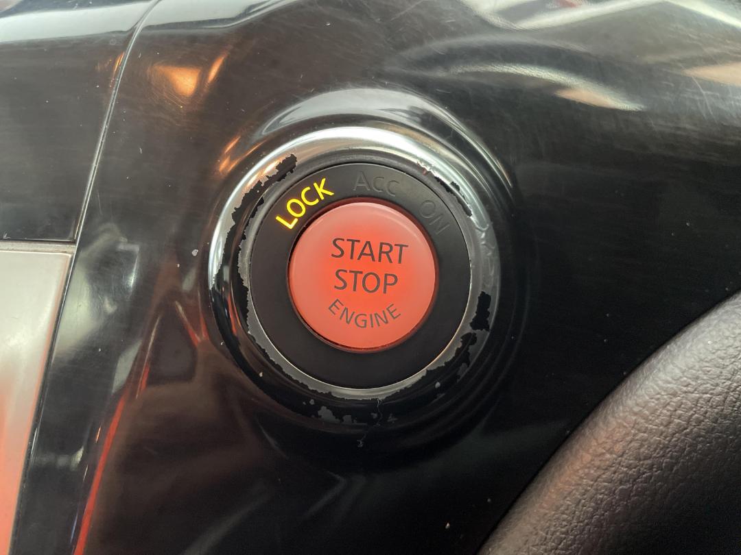 Photo '24' of Nissan Elgrand