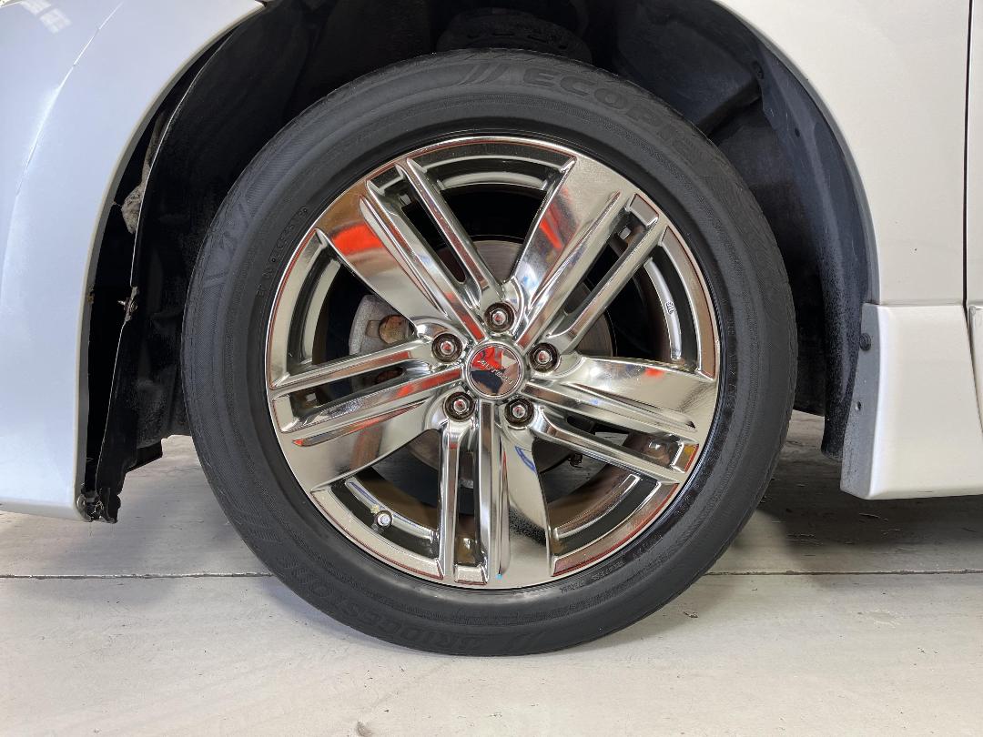 Photo '10' of Nissan Elgrand