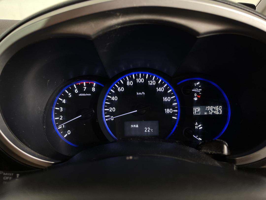 Photo '21' of Nissan Elgrand