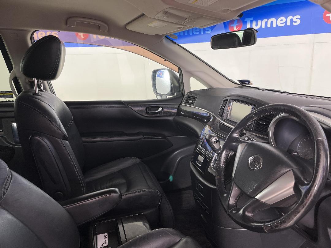 Photo '16' of Nissan Elgrand