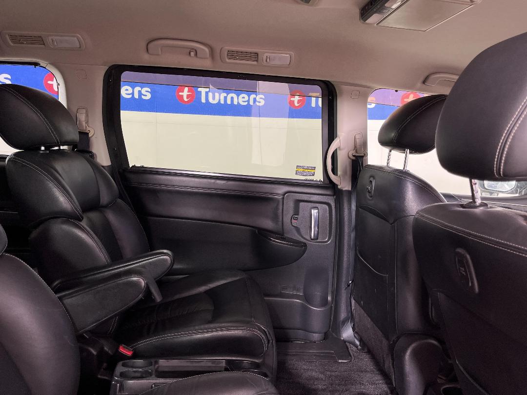 Photo '20' of Nissan Elgrand