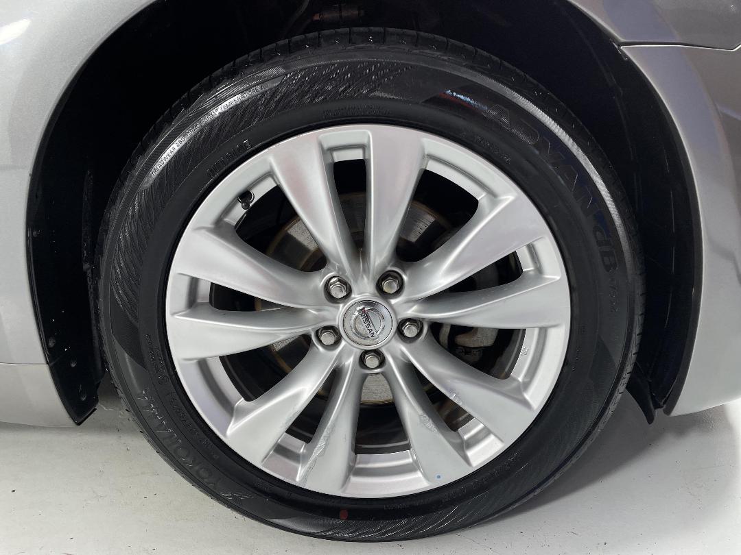 Photo '9' of Nissan Fuga