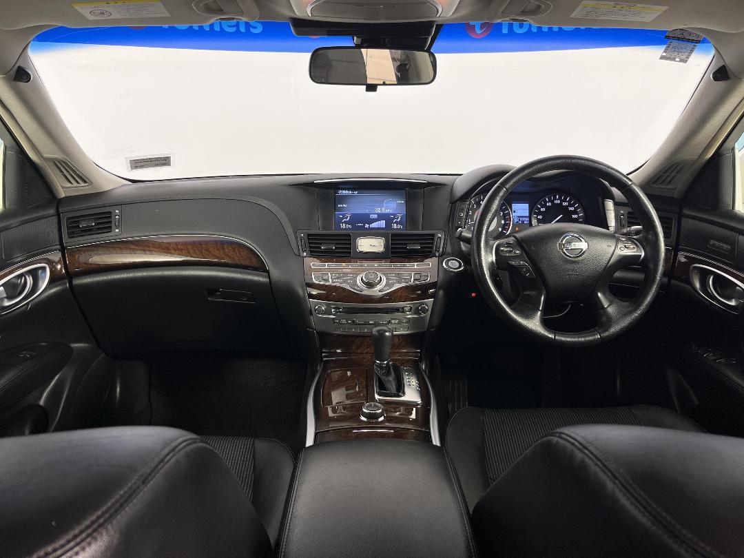 Photo '17' of Nissan Fuga