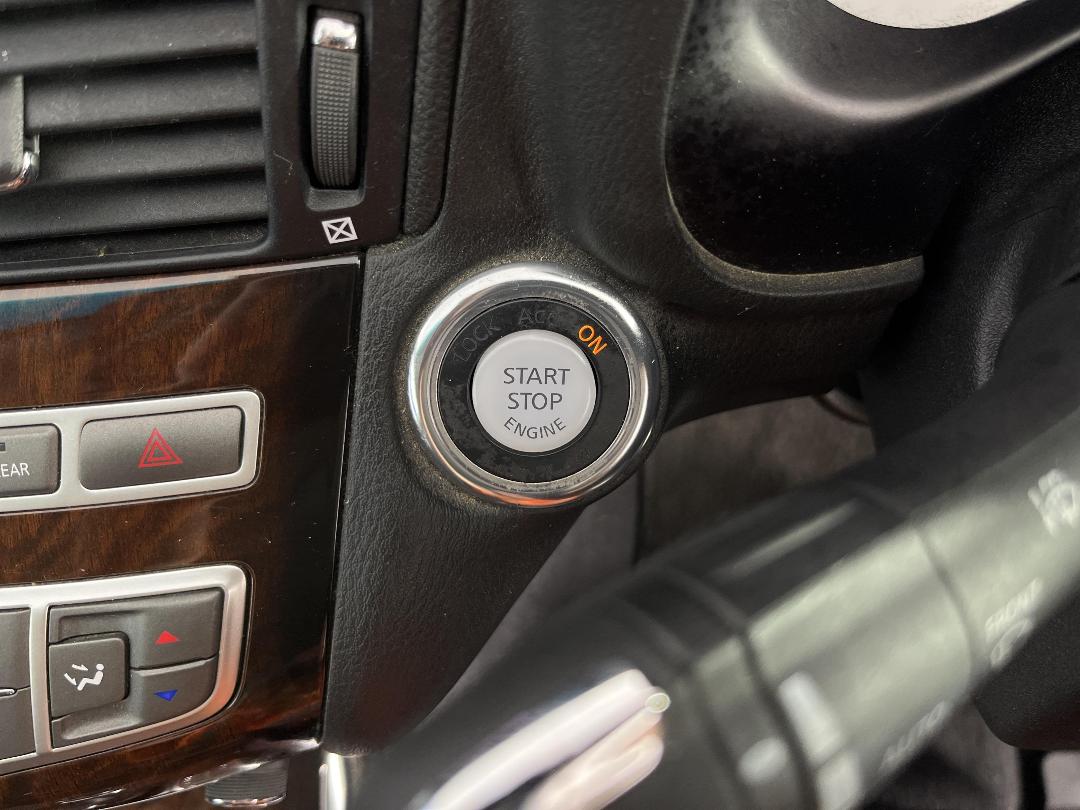 Photo '33' of Nissan Fuga