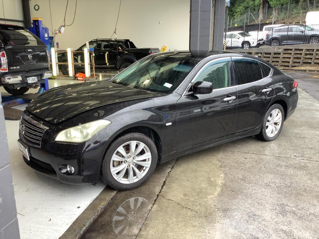 Photo '3' of Nissan Fuga