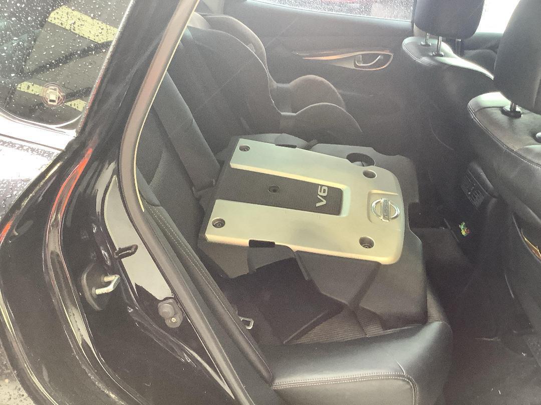 Photo '9' of Nissan Fuga