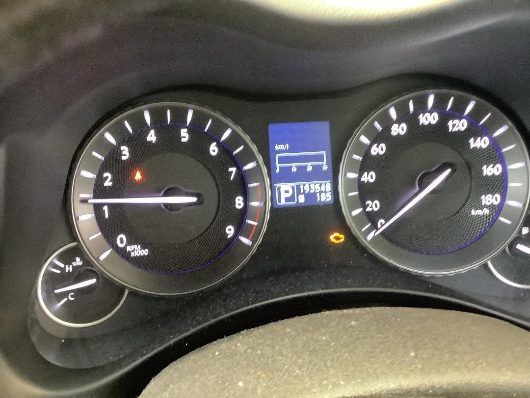 Photo '11' of Nissan Fuga