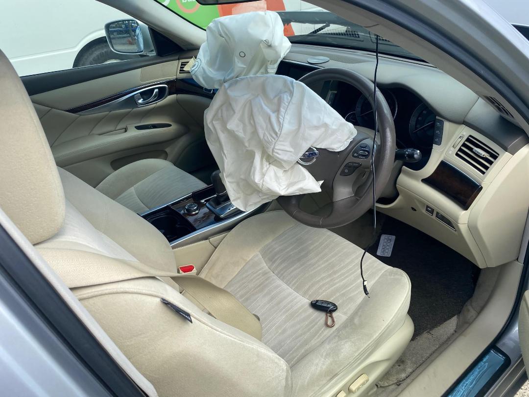 Photo '9' of Nissan Fuga