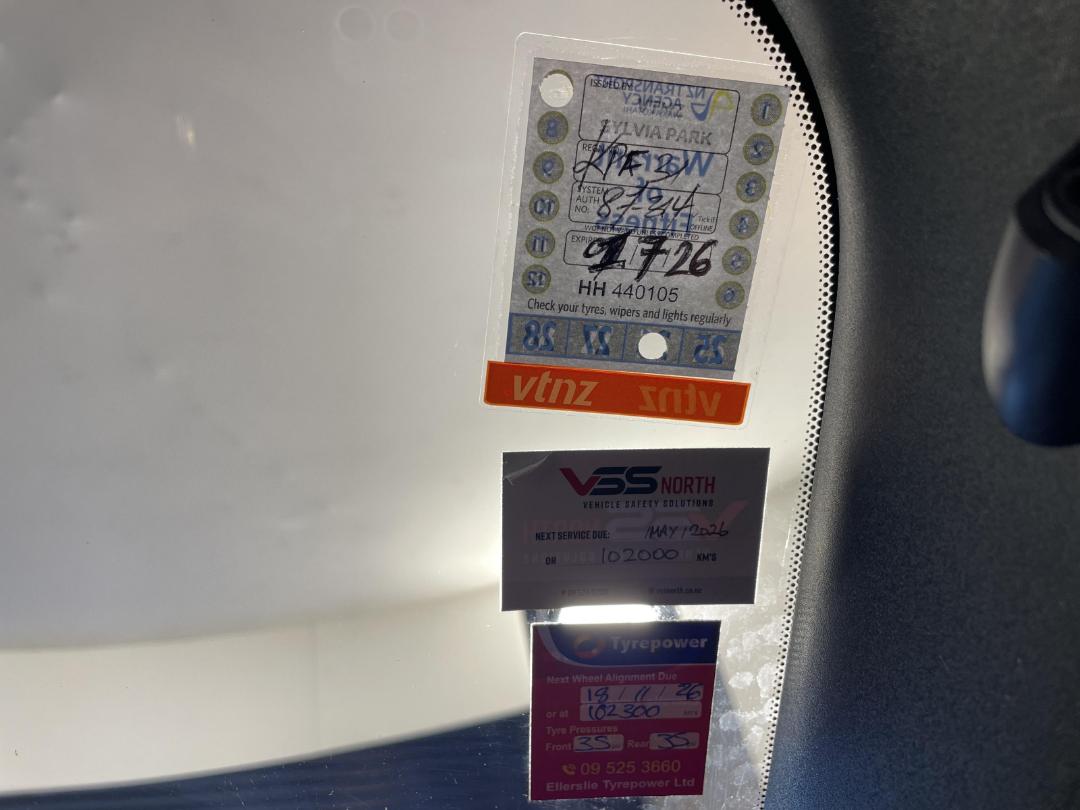 Photo '25' of Nissan Juke Photo '25' of Nissan Juke