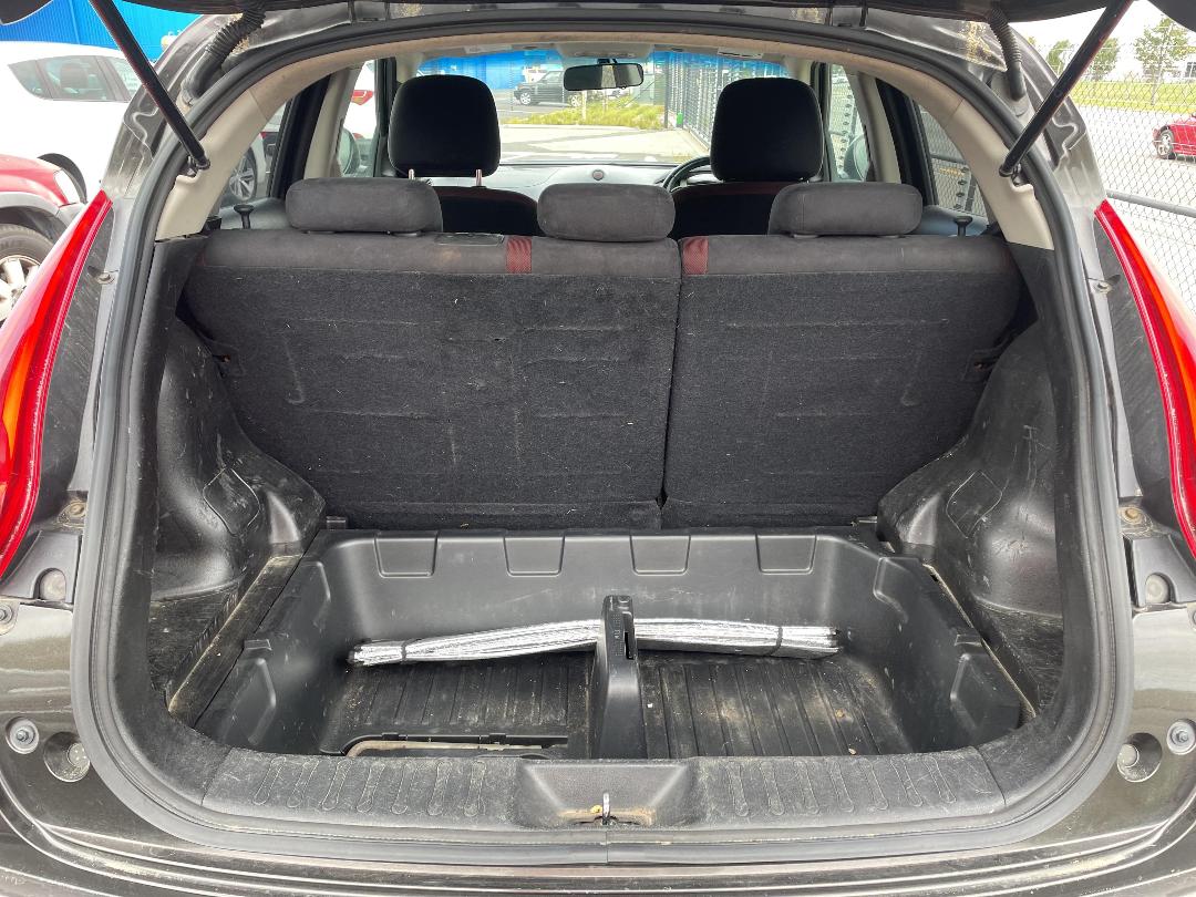 Photo '12' of Nissan Juke Photo '12' of Nissan Juke