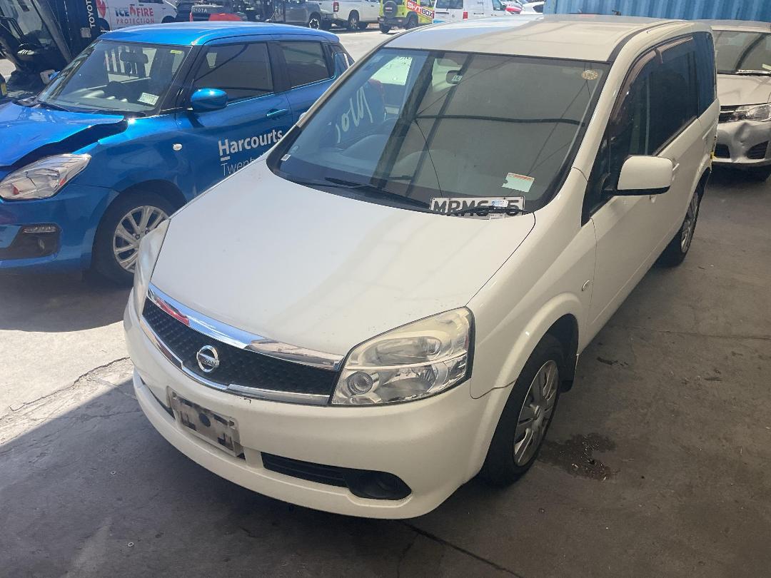 Photo '5' of Nissan Lafesta Photo '5' of Nissan Lafesta