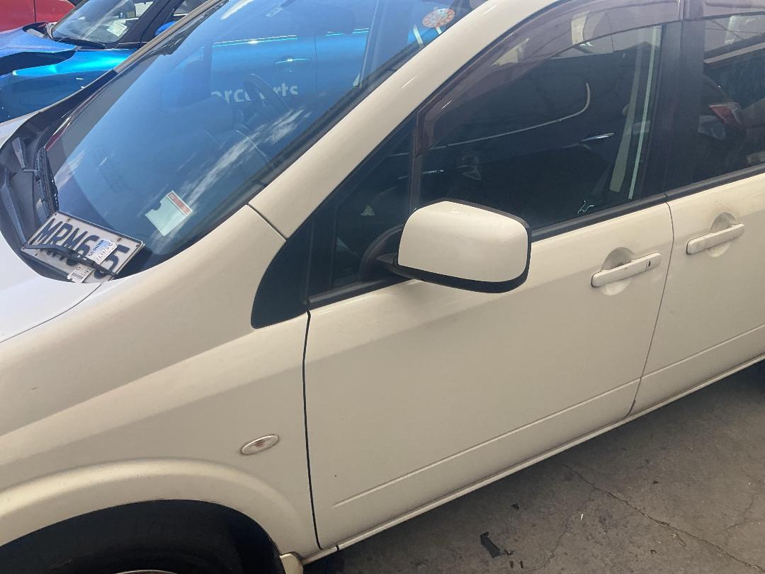 Photo '7' of Nissan Lafesta Photo '7' of Nissan Lafesta