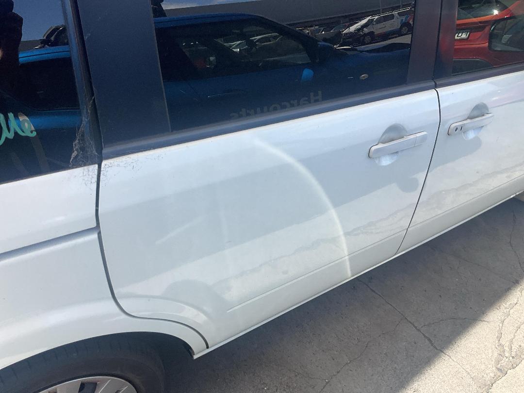 Photo '14' of Nissan Lafesta Photo '14' of Nissan Lafesta