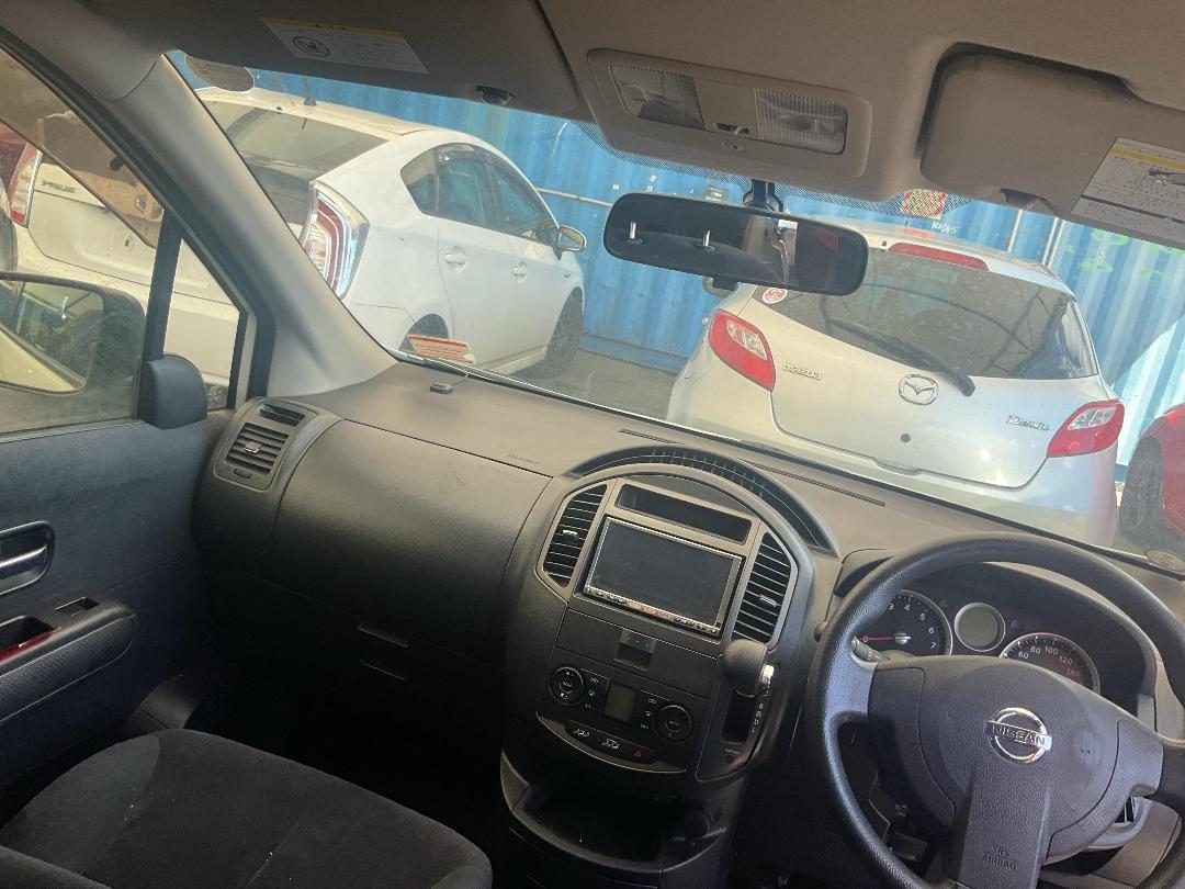 Photo '21' of Nissan Lafesta Photo '21' of Nissan Lafesta