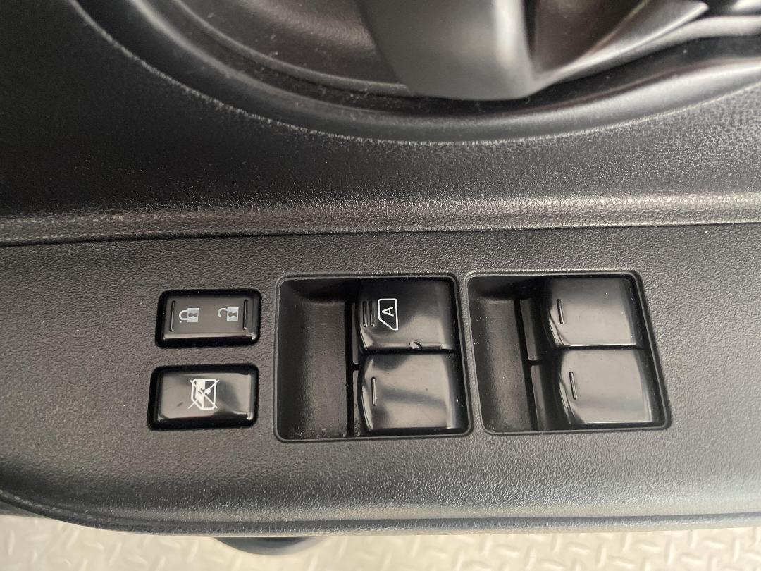 Photo '23' of Nissan March