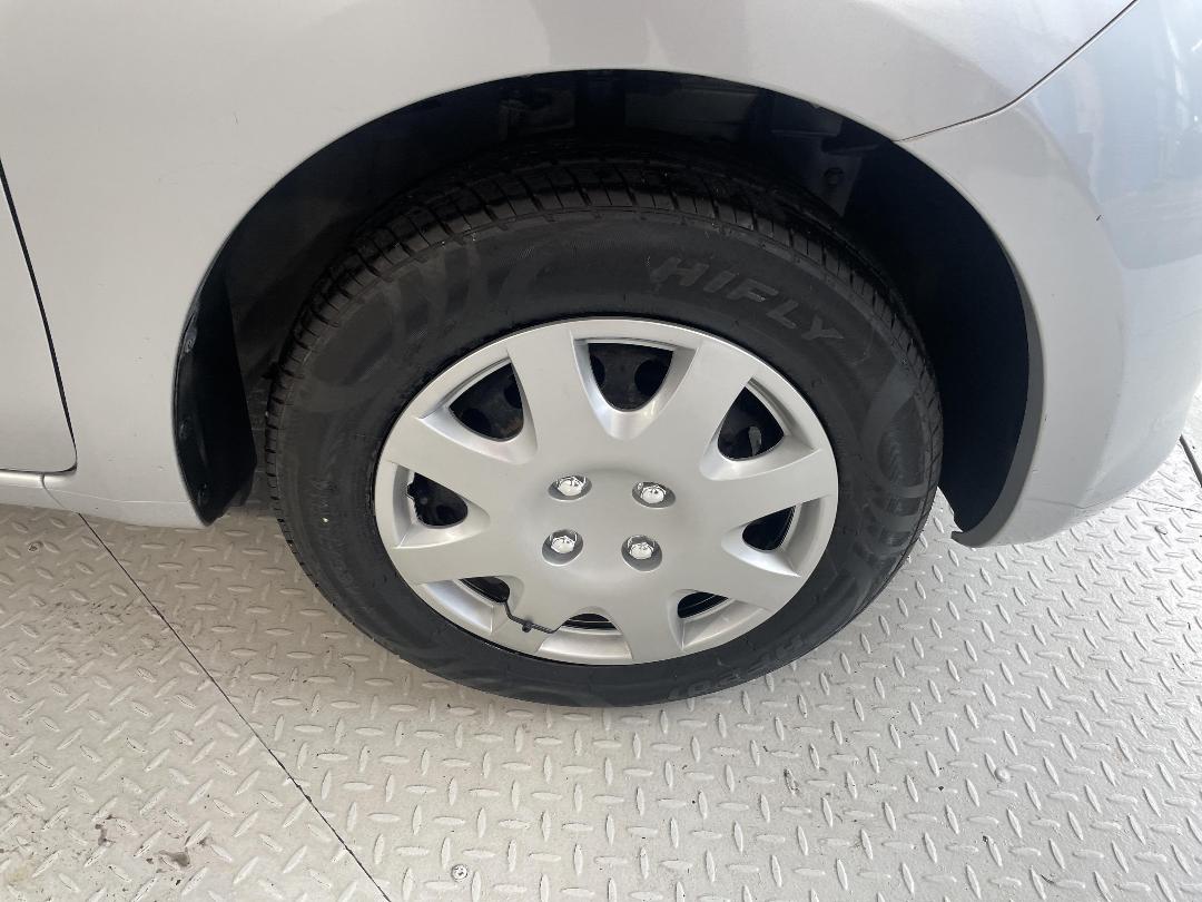 Photo '9' of Nissan March