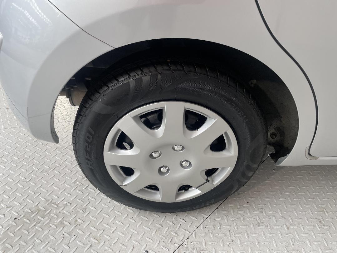 Photo '12' of Nissan March